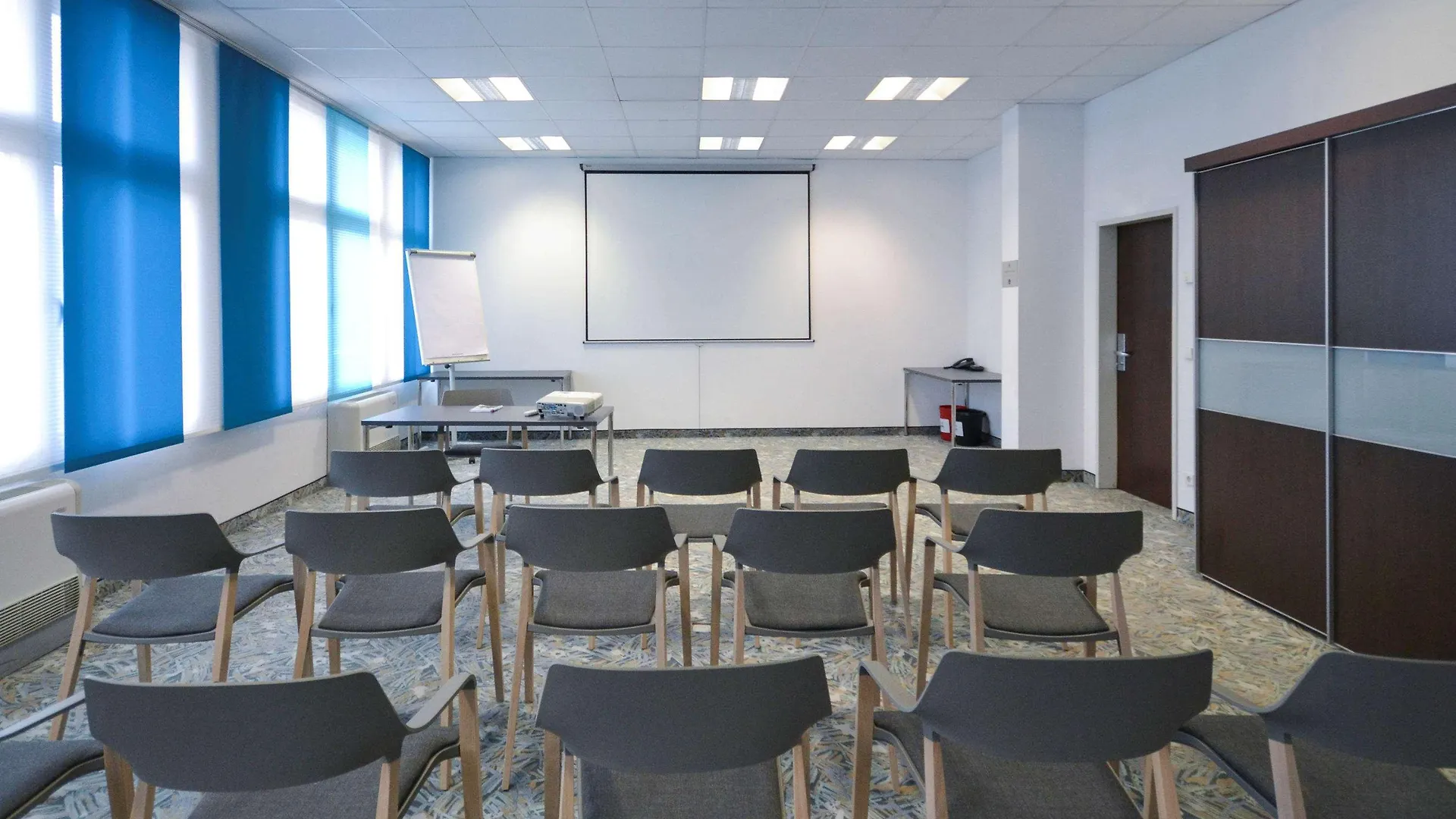 Hotel Mercure Graz City 4*,